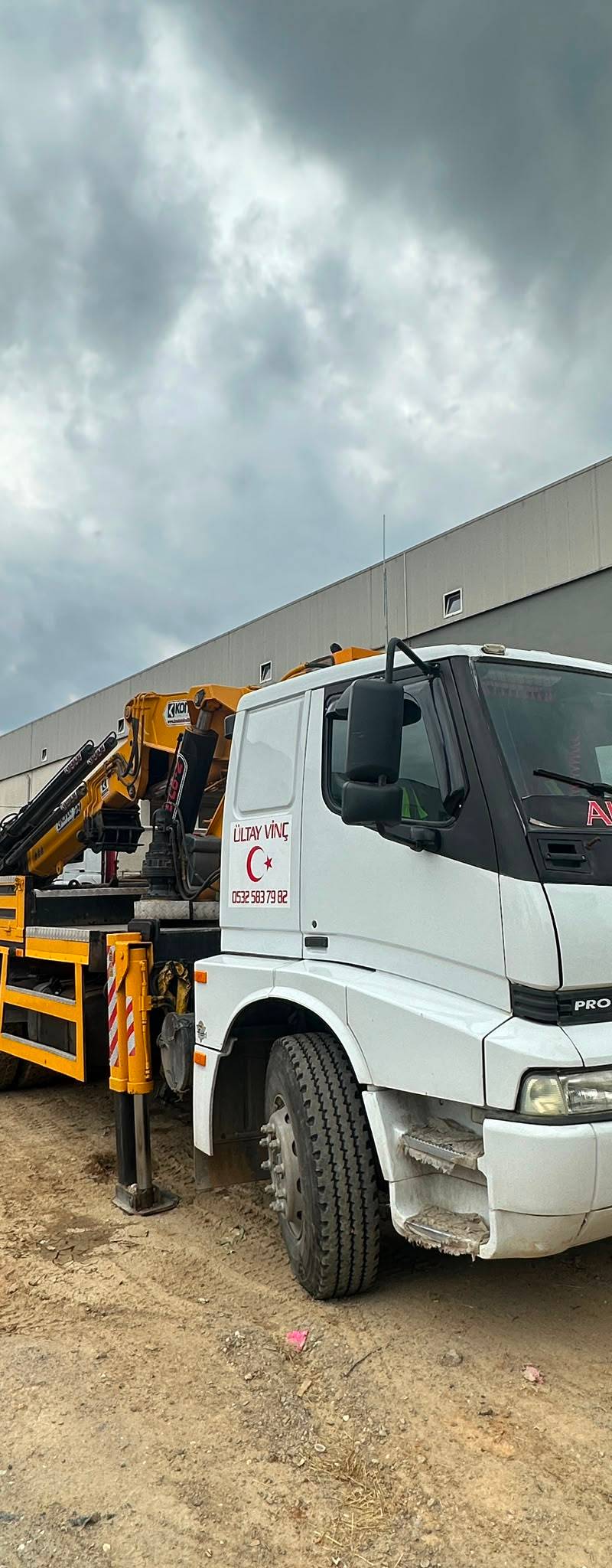 BMC Pro 620 vinç kamyonu saha başında